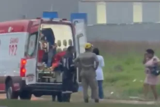 estado-grave:-mulher-e-transportada-de-helicoptero-apos-acidente-entre-motos-em-goiania