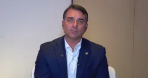 a-cnn,-flavio-pede-desculpas-por-negar-relacao-com-vorcaro-–-cnn-brasil