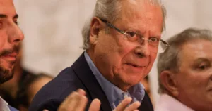 jose-dirceu-e-internado-em-sao-paulo-apos-diagnostico-de-linfoma-–-estadao