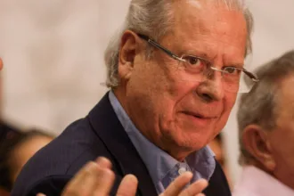 jose-dirceu-e-internado-em-sao-paulo-apos-diagnostico-de-linfoma-–-estadao