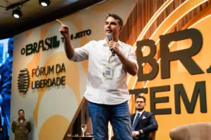 ‘nao-tenho-que-justificar-nada’,-diz-flavio-sobre-vorcaro