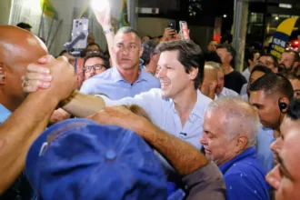 mdb-amplia-base-em-goias-e-recebe-filiacoes-para-fortalecer-projeto-de-daniel-vilela-para-2026