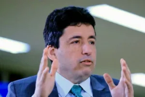 adriano-rocha-lima-diz-que-eventual-vaga-de-vice-em-chapa-de-daniel-vilela-depende-de-construcao-politica
