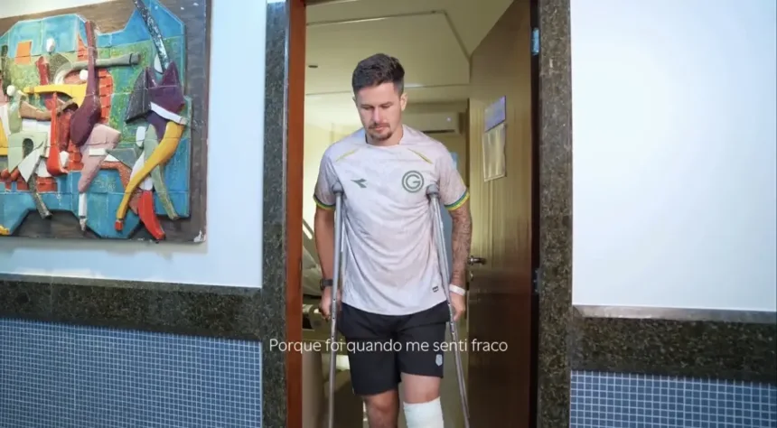 goias-anuncia-inicio-das-vendas-de-nova-camisa-inspirada-na-romaria-do-divino-pai-eterno