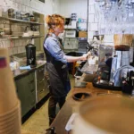 cafeteria-comandada-por-‘chefe’-de-ia-vive-crise-apos-serie-de-erros-inusitados