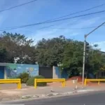 cmei-ganha-barreiras-de-protecao-apos-porsche-destruir-muro-no-jardim-america-em-goiania
