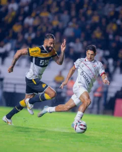 em-jogo-equilibrado,-atletico-busca-empate-com-criciuma-e-conquista-ponto-fora-de-casa