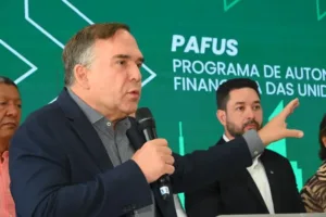 “a-saude-sera-prioridade-maxima-nos-proximos-2-anos-e-meio”,-diz-prefeito-sandro-mabel