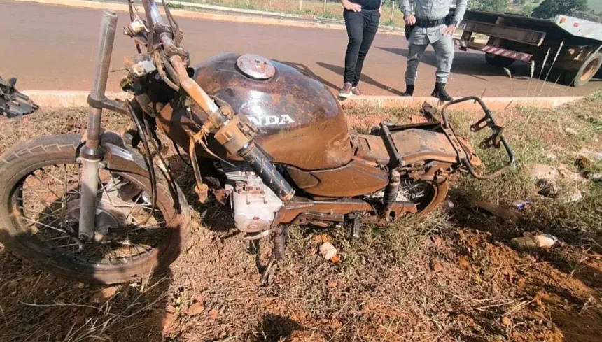 motociclista-morre-apos-perder-controle-e-colidir-proximo-a-lavoura-de-milho-em-jatai