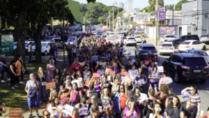 trabalhadores-da-educacao-de-goiania-fazem-nova-assembleia-para-definir-se-greve-continua