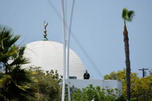 atirador-abre-fogo-dentro-de-mesquita-em-san-diego,-nos-eua-–-g1