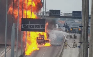 video:-incendio-em-caminhao-tanque-bloqueia-avenida-brasil,-no-rio-–-cnn-brasil
