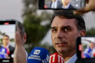 apos-audio-a-vorcaro,-51,7%-veem-flavio-bolsonaro-envolvido-em-escandalo-do-master