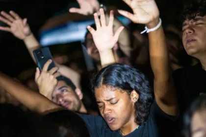 ‘ufg-nao-e-lugar-de-perdicao’:-encontro-cristao-reune-500-jovens-em-goiania