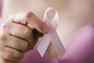 brasil-tem-nova-opcao-de-tratamento-para-cancer-de-mama-mais-agressivo