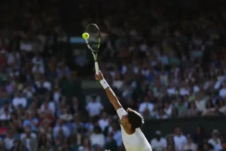 numero-2-do-mundo-no-tenis,-carlos-alcaraz-desiste-de-jogar-em-wimbledon-por-conta-de-lesao