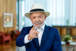 lula-diz-que-povo-quer-fim-da-6×1-para-namorar