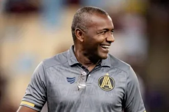 augusto-fassina-deixa-a-aparecidense-e-ze-carlos-assume-comando-tecnico-de-forma-interina