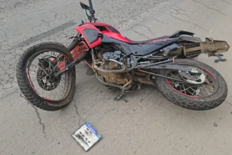 motociclista-morre-atropelado-por-caminhao-apos-tentativa-de-ultrapassagem-na-br-153