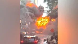 video:-carro-explode-em-rua-movimentada-de-nova-york-–-cnn-brasil