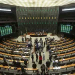 camara-aprova-mp-que-aumenta-piso-dos-professores-da-educacao-basica