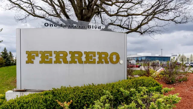 ferrero-e-condenada-apos-criancas-consumirem-kinder-ovo-com-larvas-em-mg