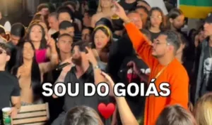 cantor-paulo-pires-grava-clipe-em-bar-famoso-de-goiania-e-hungria-aparece-de-surpresa;-video
