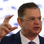 lider-do-pl:-decisao-da-italia-sobre-zambelli-e-“alerta-internacional”