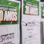 mega-sena-30-anos:-bolao-de-goias-investe-r$-232-mil-e-acerta-apenas-dois-numeros;-premio-saiu-para-rj-e-ce