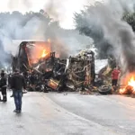mg:-acidente-entre-carreta-e-onibus-deixa-ao-menos-8-mortos-na-br-251