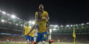 vini-jr.-responde-sobre-quem-devera-usar-a-camisa-10-do-brasil-na-copa:-“isso-e-obvio”
