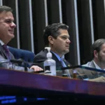 fim-da-escala-6×1:-empresarios-procuram-alcolumbre-para-melar-acordo-de-lula-com-motta