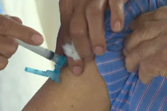 prefeitura-abre-mais-de-200-pontos-extras-de-vacinacao-contra-gripe-na-reta-final-da-campanha-no-rio-–-g1