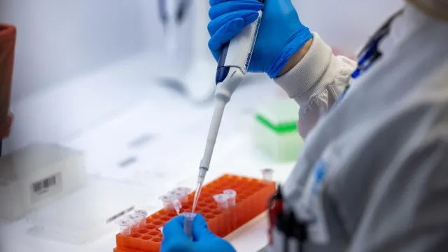 deteccao-de-variantes-de-coronavirus-no-esgoto-pode-antecipar-alta-de-internacoes-por-covid