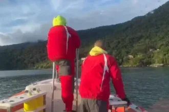 jovem-que-desapareceu-durante-passeio-de-moto-aquatica-em-sp-e-encontrada-apos-dois-dias-no-mar-–-estadao