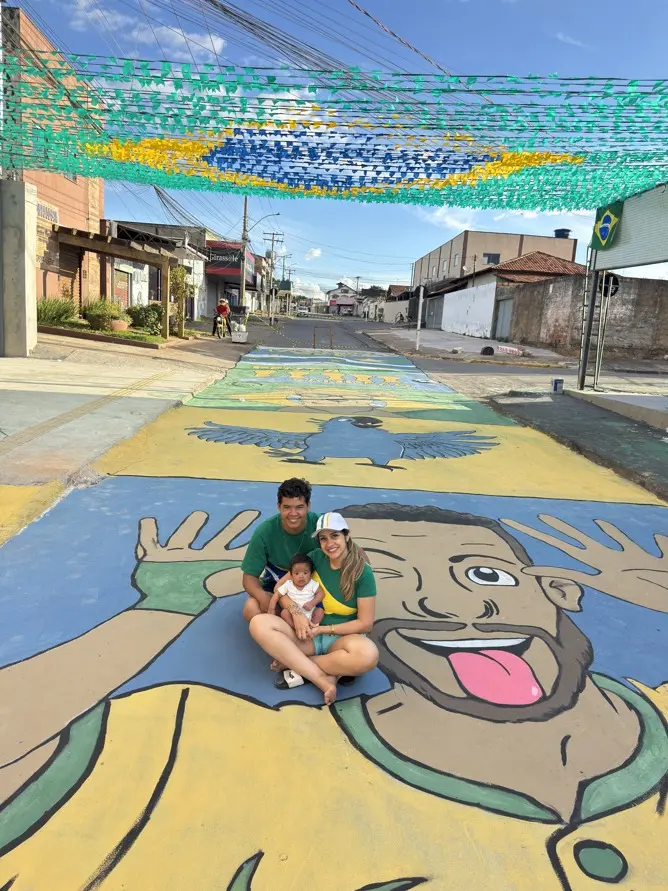 de-porta-em-porta,-torcedores-montam-forca-tarefa-para-resgatar-amor-pela-selecao-brasileira-na-copa