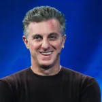 web-ataca-luciano-huck-apos-fala-sobre-bolsa-familia:-“usou-dinheiro-publico-em-jatinho”