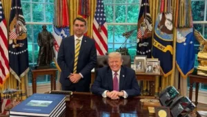trump-fez-elogio-a-lula-em-encontro-com-flavio-bolsonaro-na-casa-branca