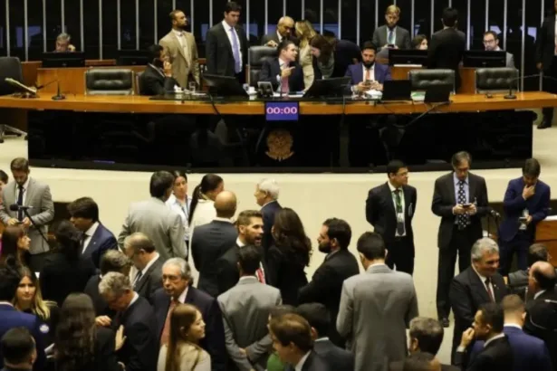 comissao-da-camara-vota-nesta-quarta-proposta-pelo-fim-da-escala-6×1
