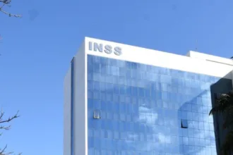 operacao-investiga-fraudes-de-r$-6,3-bilhoes-em-aposentadorias-e-pensoes-do-inss