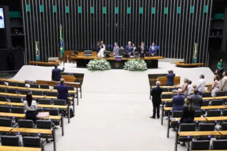 falta-pouco:-fim-da-escala-6×1-deve-ser-aprovado-na-camara-nas-proximas-horas