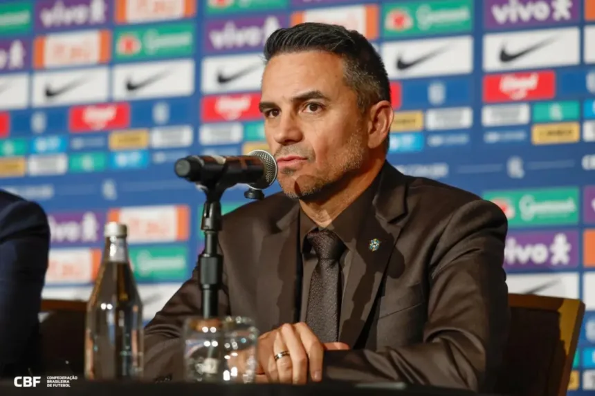 rodrigo-caetano-revela-conversa-com-neymar-antes-da-convocacao-para-a-copa-do-mundo