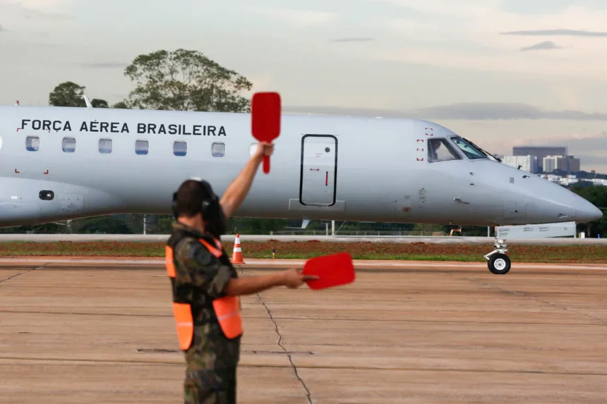 brasil-manda-buscar-presidente-de-suriname-devido-a-baixa-oferta-de-voos