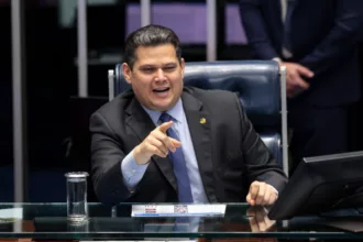 alcolumbre-promulga-trecho-da-ldo-que-libera-doacoes-em-periodo-eleitoral