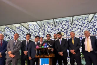 pp-e-uniao-brasil-anunciam-apoio-a-pec-do-fim-da-escala-6×1