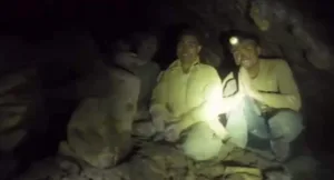 enchente-em-caverna-no-laos:-5-pessoas-presas-exigem-resgate-em-tuneis-estreitos-e-dificil-acesso