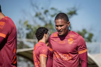lembra-dele?-adversario-do-brasil,-em-amistoso,-ja-jogou-a-serie-b-pelo-vila-nova