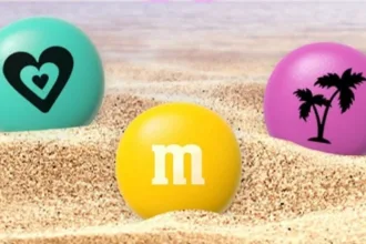 m&m’s-anuncia-parceria-com-love-island-usa-e-lanca-pacotes-interativos-tematicos-da-serie