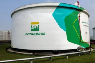 preco-da-gasolina-na-refinaria-sobe-1,5%-a-partir-de-sexta-feira-com-desconto-de-subvencao