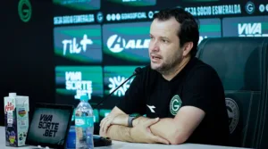 invicto-em-classicos-pelo-goias,-daniel-paulista-descarta-favoritismo-contra-o-atletico